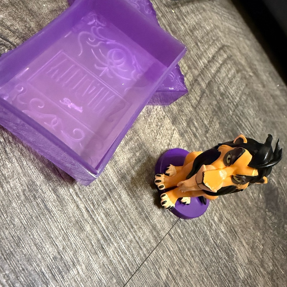 Disney Lion King Scar Figurine with Purple Base